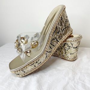 NWOT Jolimall gold jeweled wedges